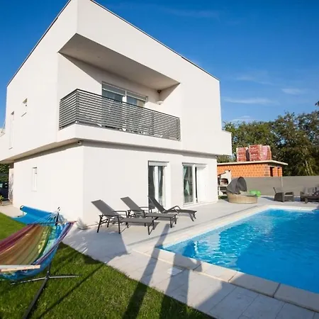 Virtus Villa Karigador